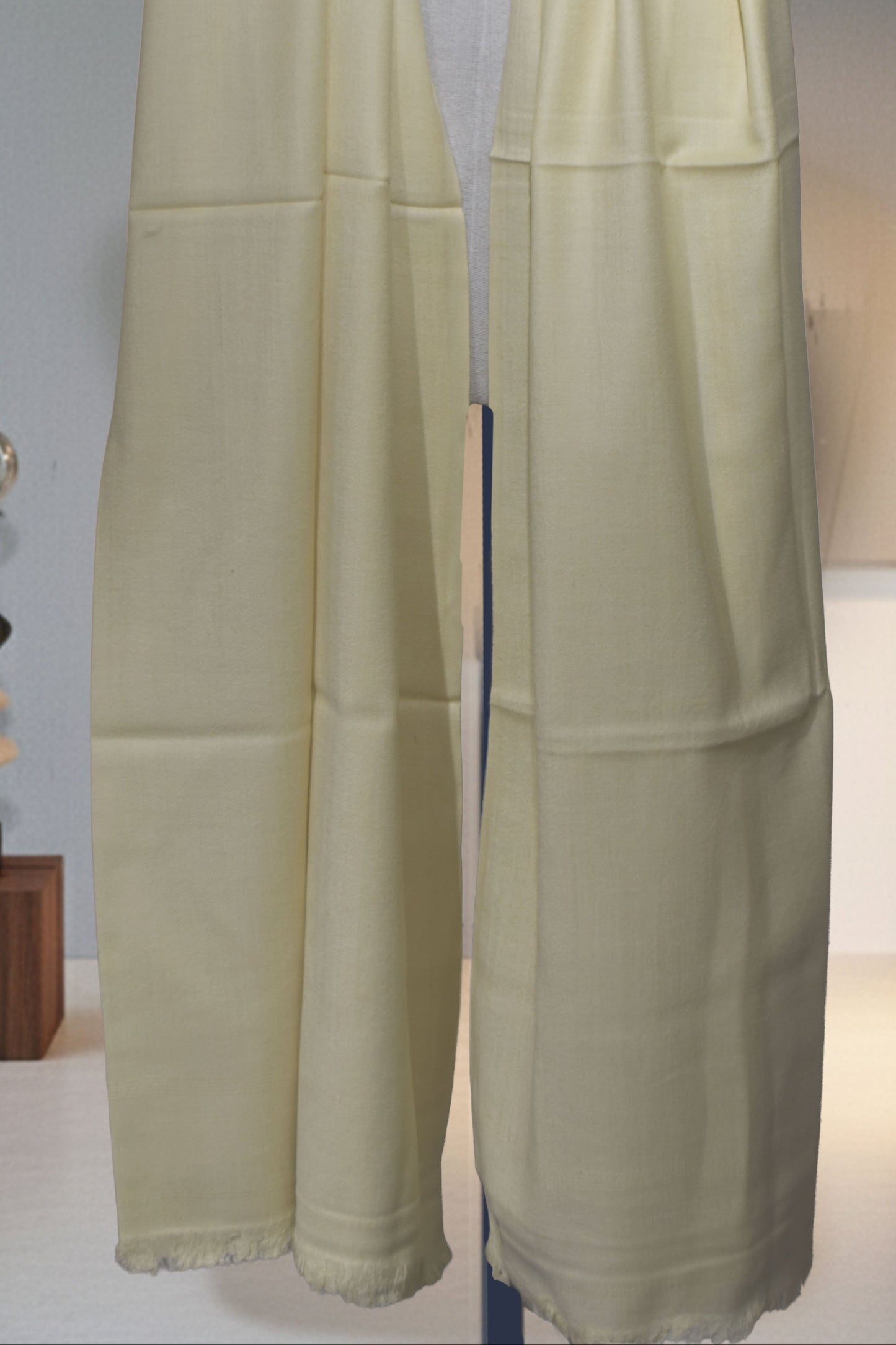 Same Bale Gents Shawl – Soft Pale Ivory