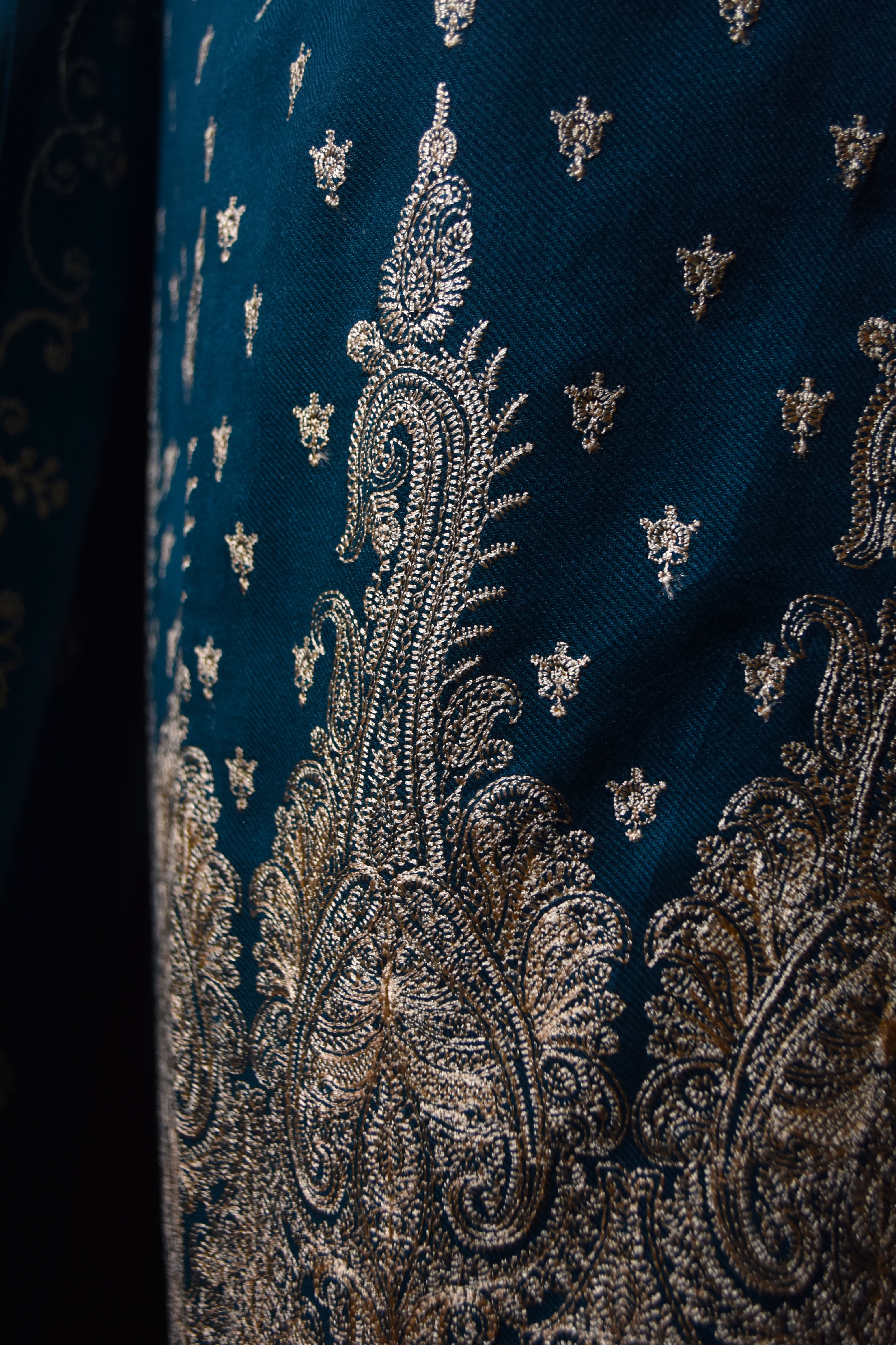 Embroidered Pashmina Suit (EPS-01)