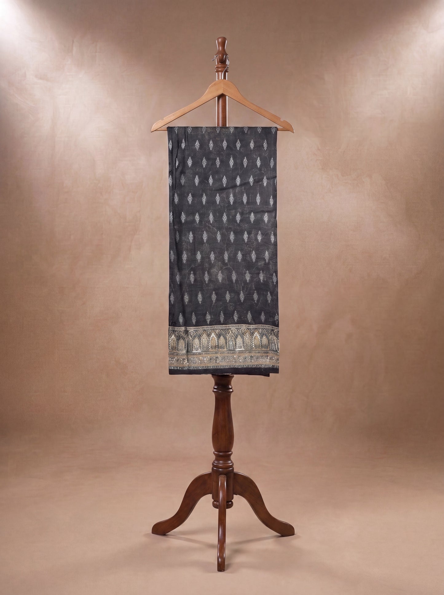Midnight Elegance Silk Kaani