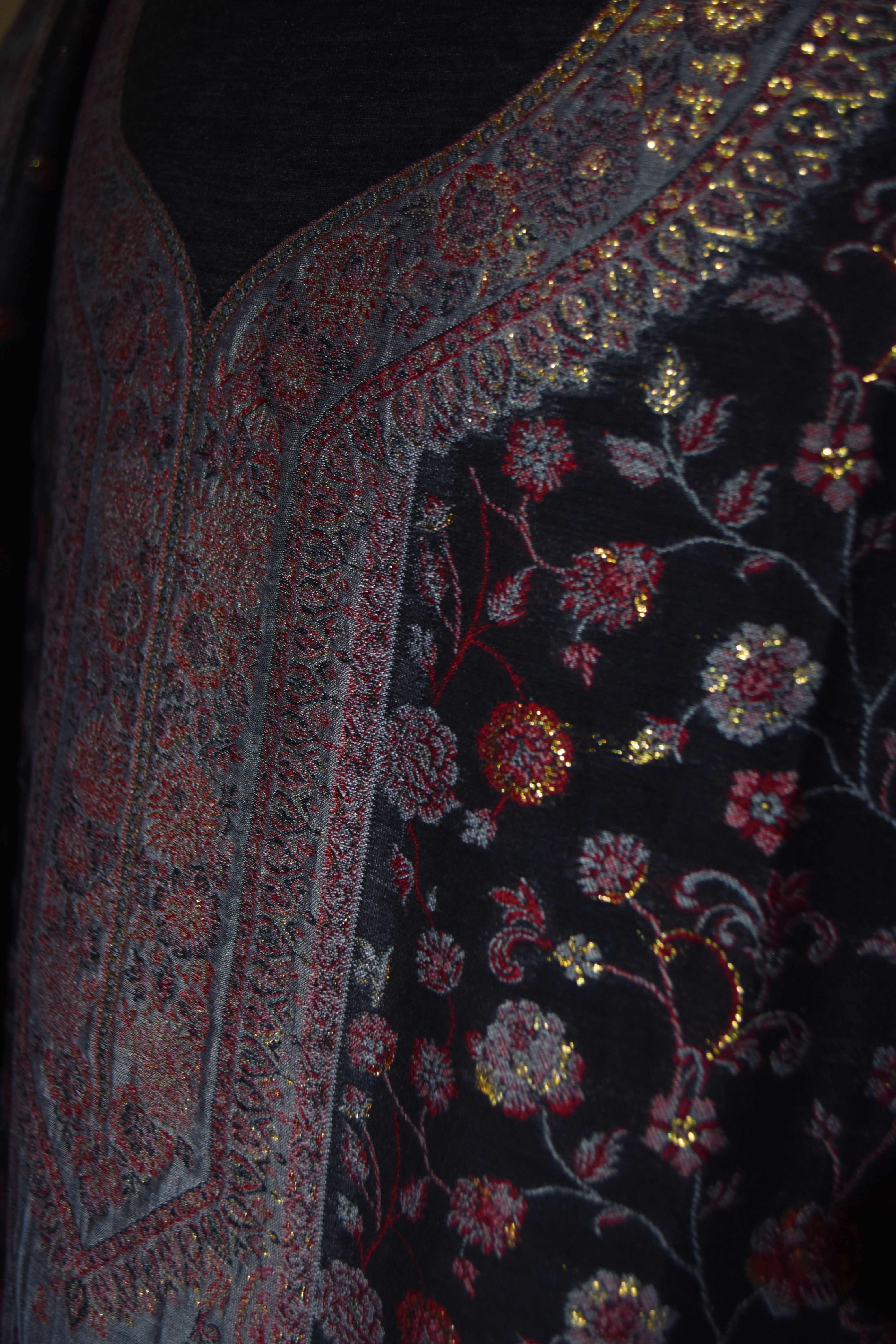 Kaani Silk Suit (KSS-01)