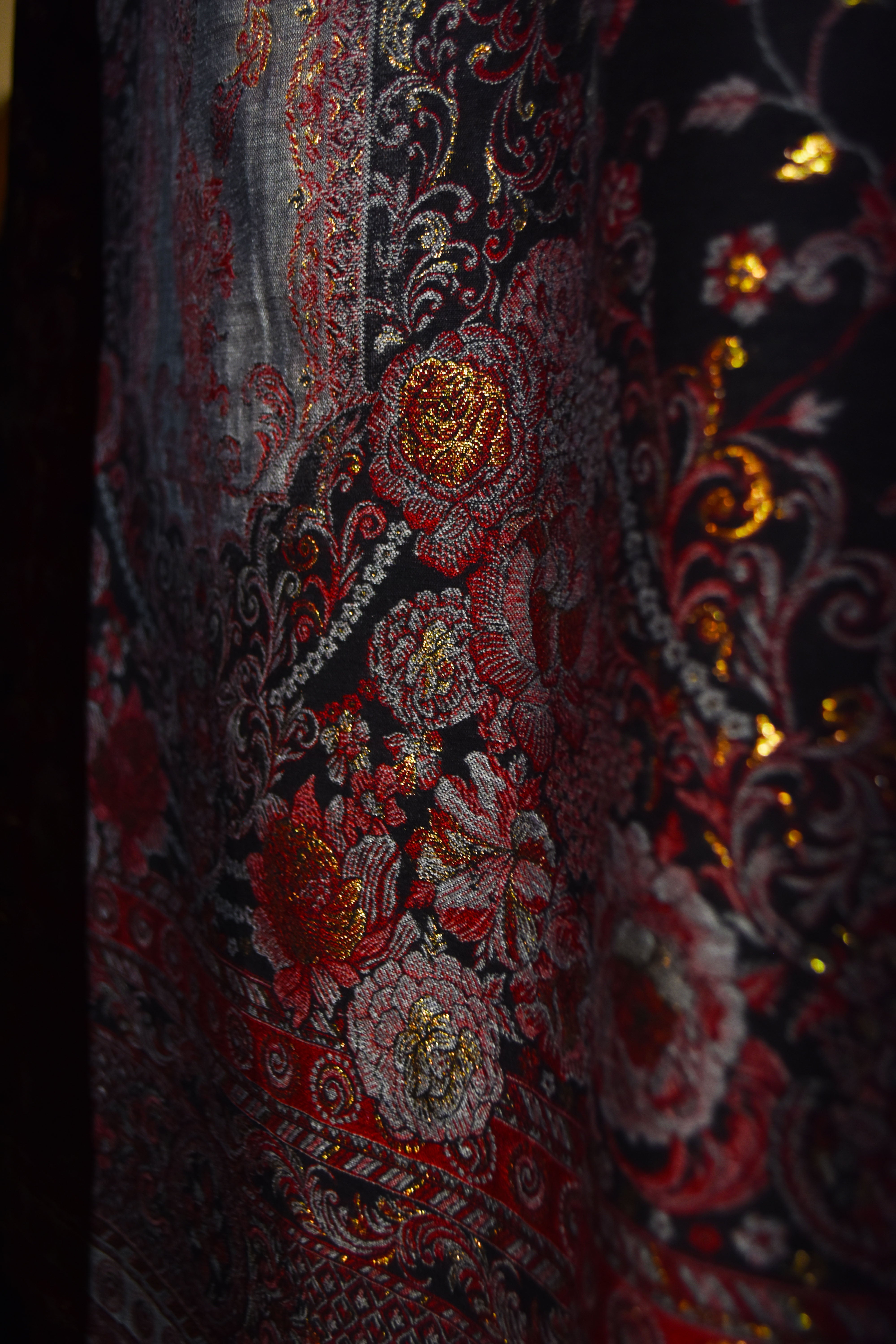 Kaani Silk Suit (KSS-01)