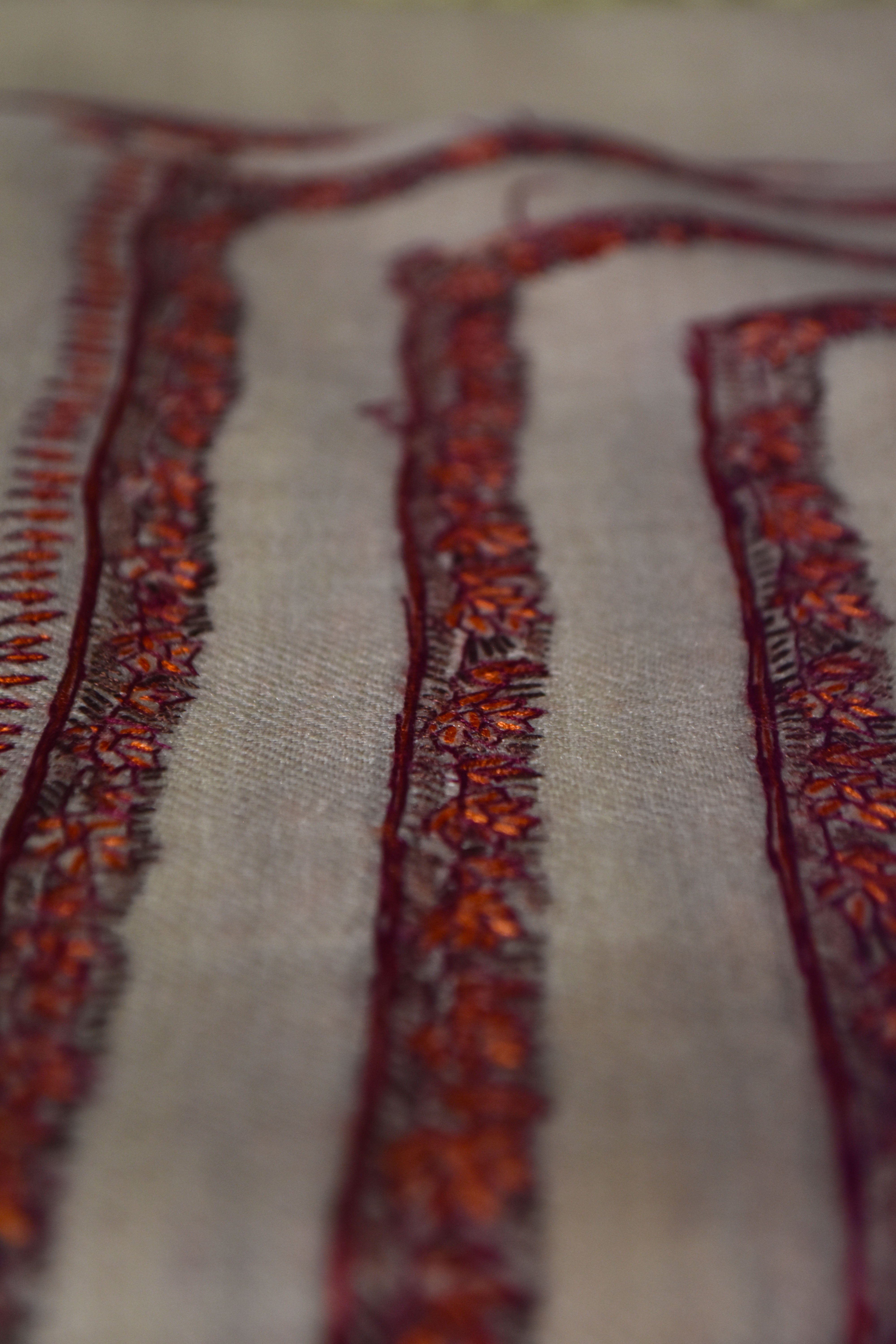 Triple Kingri Border Shawl (BTKH-03)