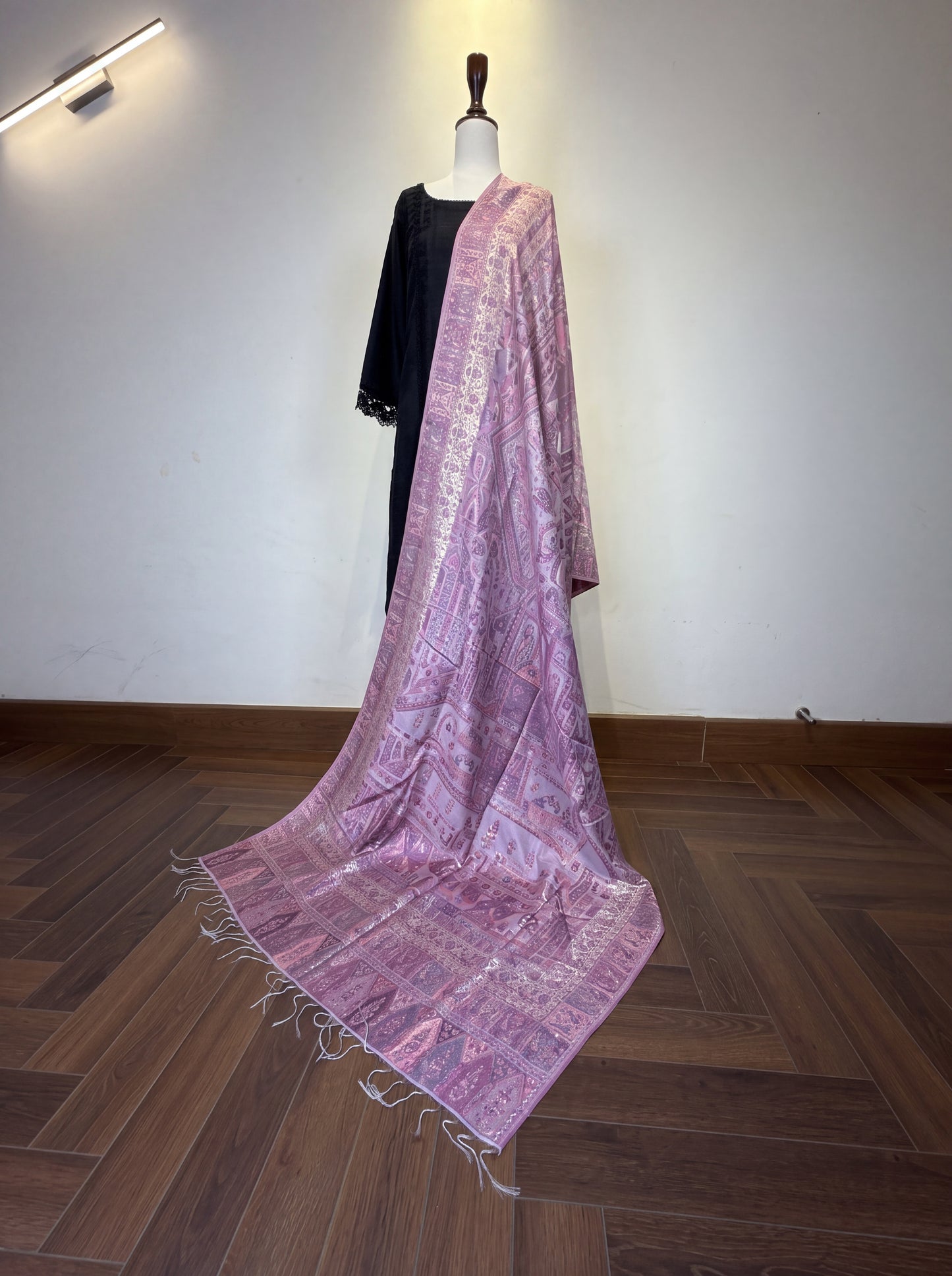 Soft Lilac Pink & Antique Gold Silk Kaani Dupatta