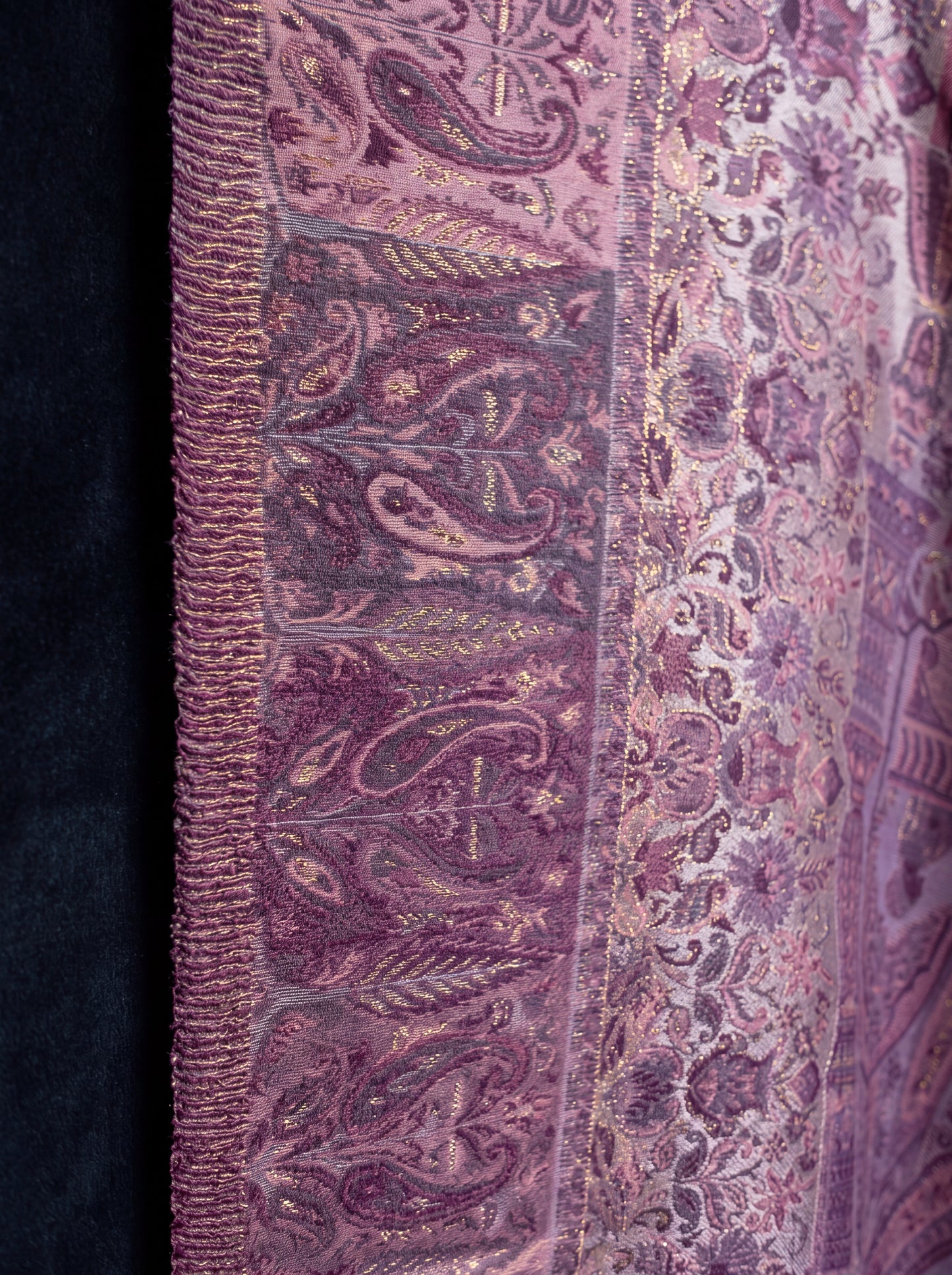 Soft Lilac Pink & Antique Gold Silk Kaani Dupatta