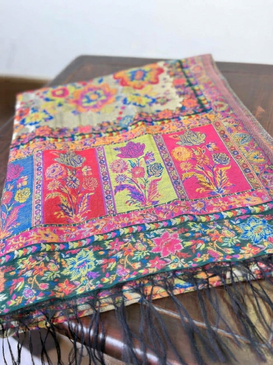 Rich Botanical Moonlight Scarf